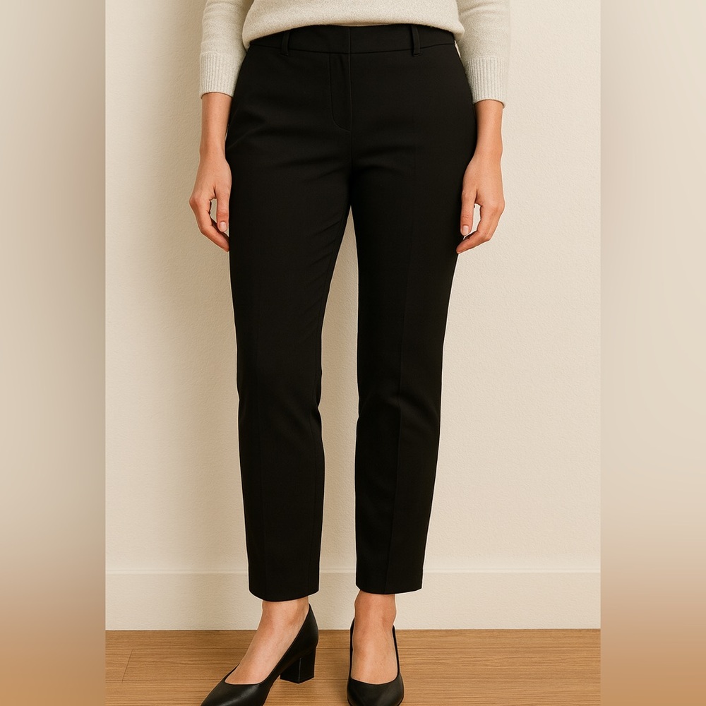 Express Women's Classic Black Cropped Pants